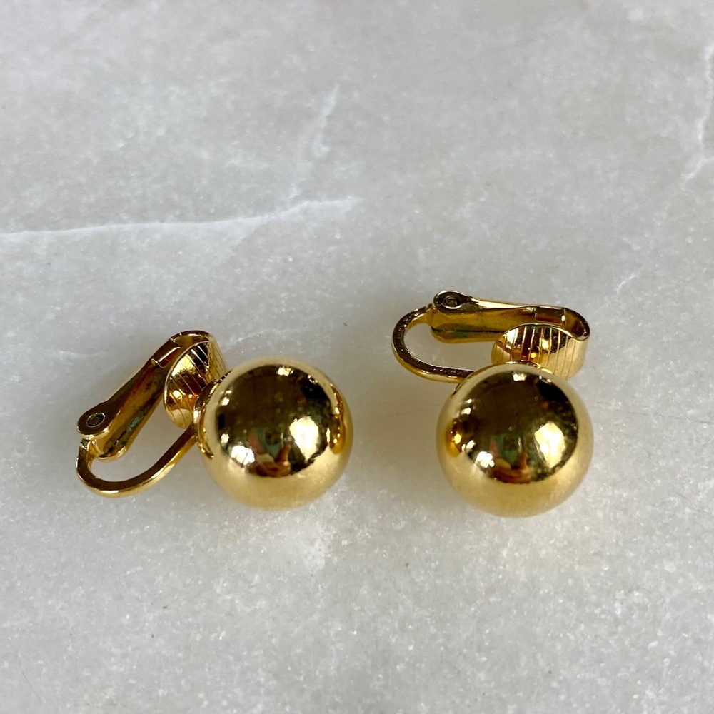 Trifari Vintage Gold Tone Button Clip On Earrings